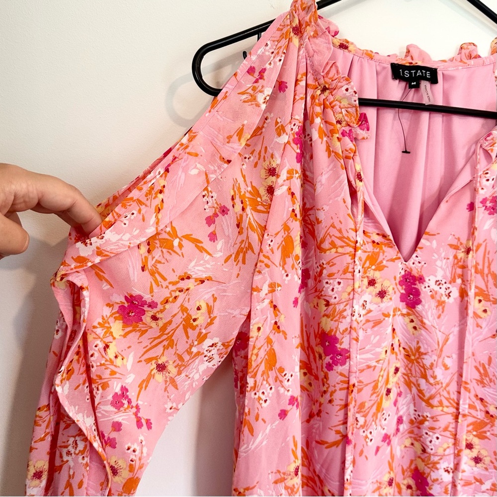 NWT 1. State Women's Pink Floral Cold Shoulder Blouse - Size: Medium - Picture 6 of 9
